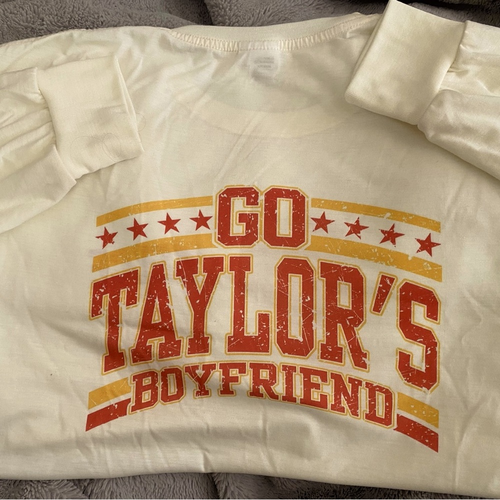 KC Chiefs light weight pullover - Kelce / Swift boyfriend LS